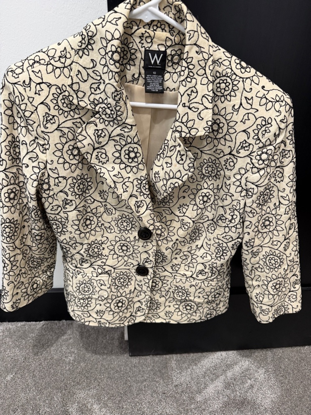 White House Black Market Cream & Black Floral Cropped Blazer